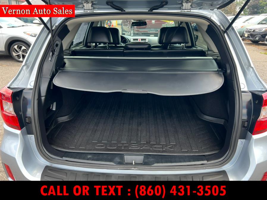 2015 Subaru Outback 4dr Wgn 2.5i Limited PZEV, available for sale in Manchester, Connecticut | Vernon Auto Sale & Service. Manchester, Connecticut 2015 Subaru Outback 4dr Wgn 2.5i Limited PZEV, available for sale in Manchester, Connecticut | Vernon Auto Sale & Service. Manchester, Connecticut