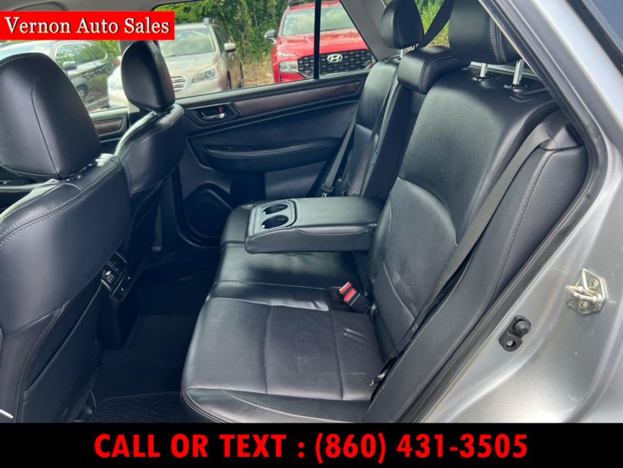 2015 Subaru Outback 4dr Wgn 2.5i Limited PZEV, available for sale in Manchester, Connecticut | Vernon Auto Sale & Service. Manchester, Connecticut 2015 Subaru Outback 4dr Wgn 2.5i Limited PZEV, available for sale in Manchester, Connecticut | Vernon Auto Sale & Service. Manchester, Connecticut