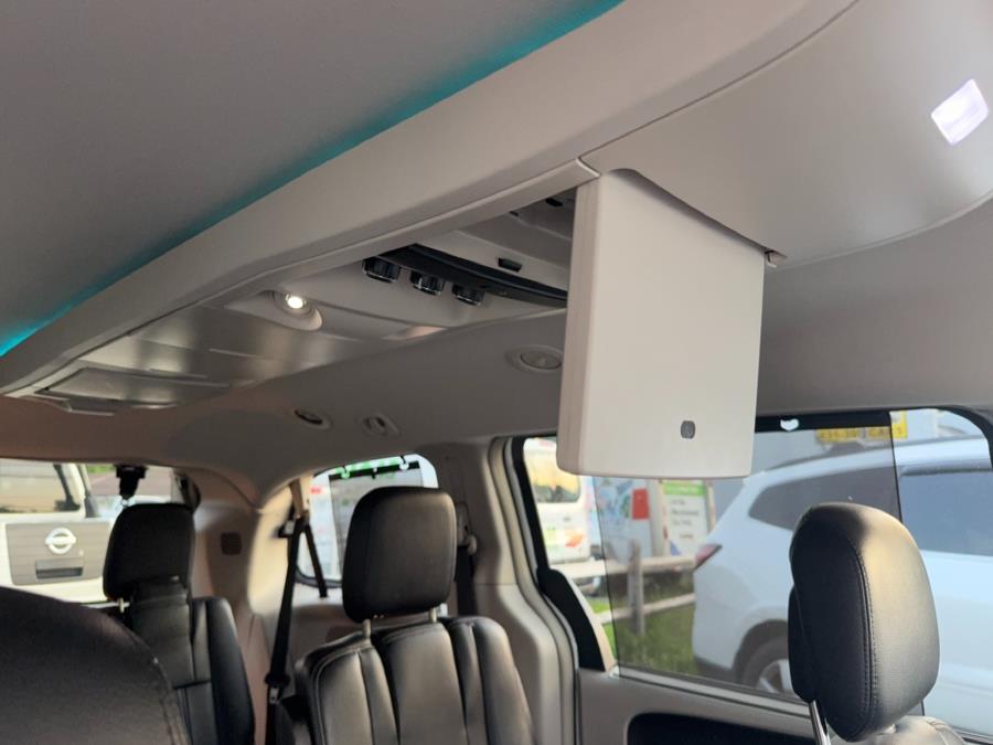 2011 Chrysler Town & Country 4dr Wgn Touring-L, available for sale in Shirley, New York | Roe Motors Ltd. Shirley, New York 2011 Chrysler Town & Country 4dr Wgn Touring-L, available for sale in Shirley, New York | Roe Motors Ltd. Shirley, New York