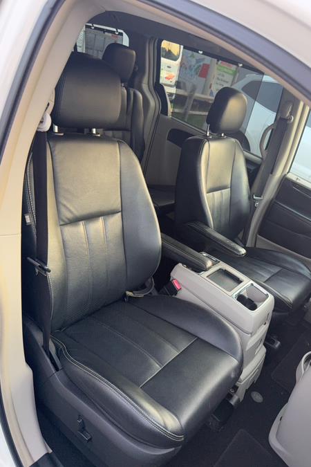 2011 Chrysler Town & Country 4dr Wgn Touring-L, available for sale in Shirley, New York | Roe Motors Ltd. Shirley, New York 2011 Chrysler Town & Country 4dr Wgn Touring-L, available for sale in Shirley, New York | Roe Motors Ltd. Shirley, New York