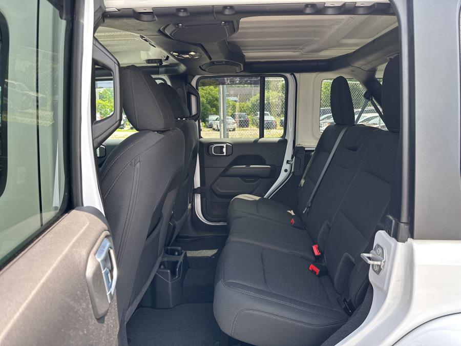 2021 Jeep Wrangler Unlimited Sahara 4x4, available for sale in Milford, Connecticut | Dealertown Auto Wholesalers. Milford, Connecticut 2021 Jeep Wrangler Unlimited Sahara 4x4, available for sale in Milford, Connecticut | Dealertown Auto Wholesalers. Milford, Connecticut
