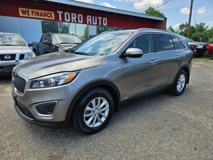 2016 Kia Sorento AWD 4dr 2.4L LX, available for sale in East Windsor, Connecticut | Toro Auto. East Windsor, Connecticut 2016 Kia Sorento AWD 4dr 2.4L LX, available for sale in East Windsor, Connecticut | Toro Auto. East Windsor, Connecticut