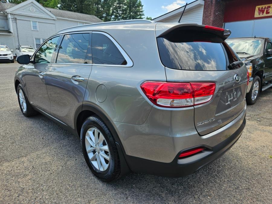 2016 Kia Sorento AWD 4dr 2.4L LX, available for sale in East Windsor, Connecticut | Toro Auto. East Windsor, Connecticut 2016 Kia Sorento AWD 4dr 2.4L LX, available for sale in East Windsor, Connecticut | Toro Auto. East Windsor, Connecticut