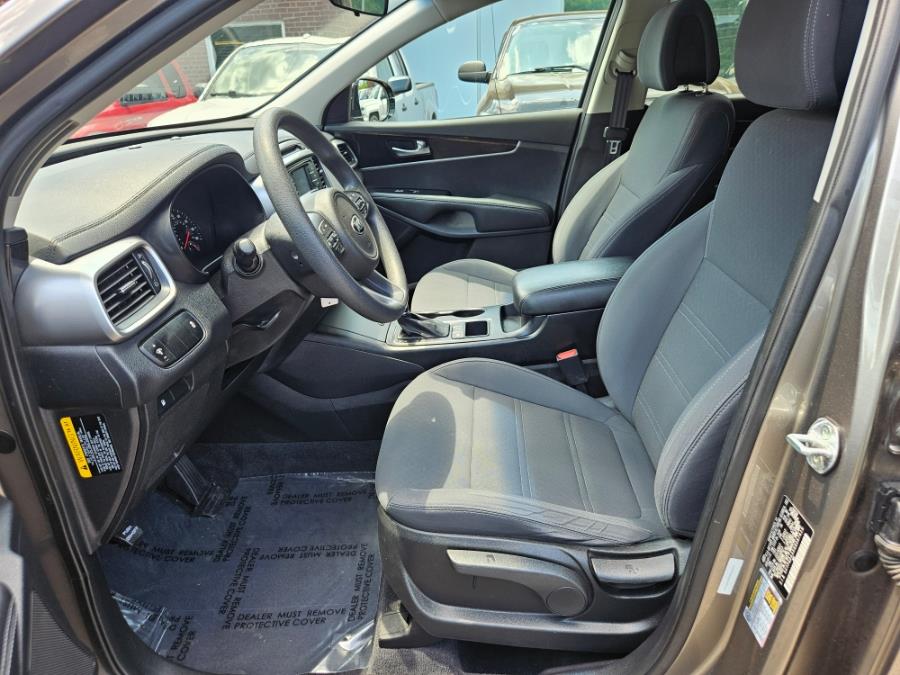 2016 Kia Sorento AWD 4dr 2.4L LX, available for sale in East Windsor, Connecticut | Toro Auto. East Windsor, Connecticut 2016 Kia Sorento AWD 4dr 2.4L LX, available for sale in East Windsor, Connecticut | Toro Auto. East Windsor, Connecticut