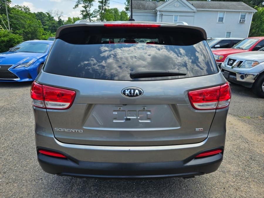 2016 Kia Sorento AWD 4dr 2.4L LX, available for sale in East Windsor, Connecticut | Toro Auto. East Windsor, Connecticut 2016 Kia Sorento AWD 4dr 2.4L LX, available for sale in East Windsor, Connecticut | Toro Auto. East Windsor, Connecticut