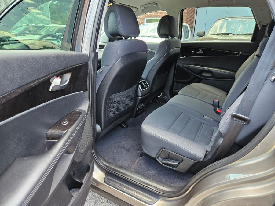 2016 Kia Sorento AWD 4dr 2.4L LX, available for sale in East Windsor, Connecticut | Toro Auto. East Windsor, Connecticut 2016 Kia Sorento AWD 4dr 2.4L LX, available for sale in East Windsor, Connecticut | Toro Auto. East Windsor, Connecticut
