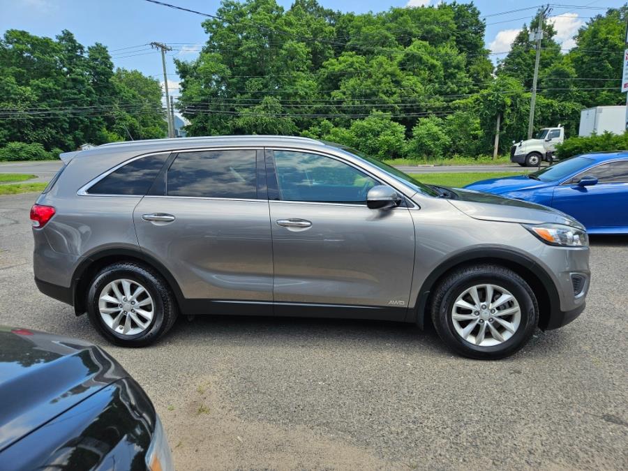 2016 Kia Sorento AWD 4dr 2.4L LX, available for sale in East Windsor, Connecticut | Toro Auto. East Windsor, Connecticut 2016 Kia Sorento AWD 4dr 2.4L LX, available for sale in East Windsor, Connecticut | Toro Auto. East Windsor, Connecticut