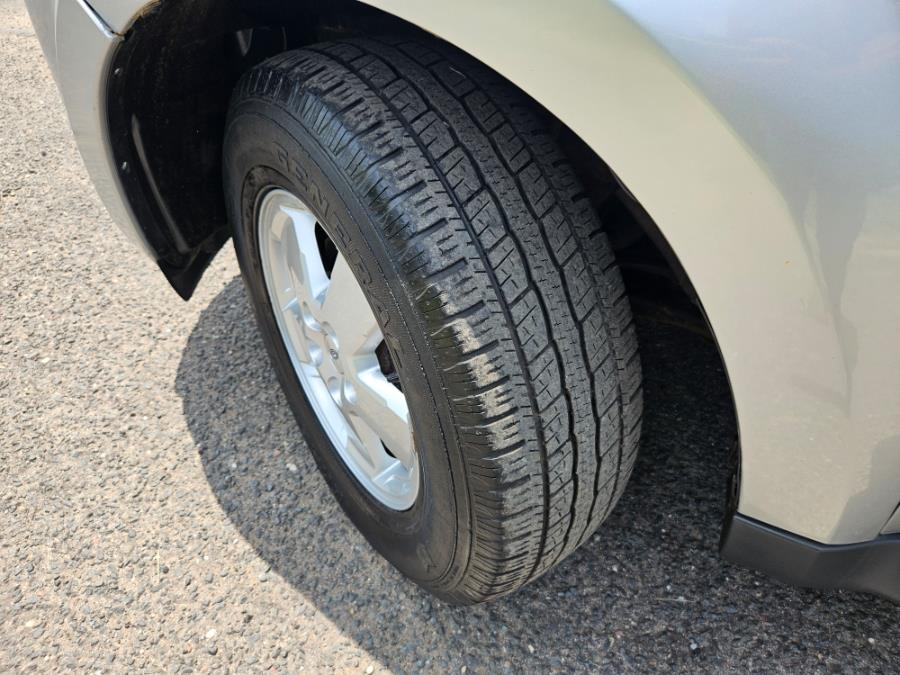 2012 Ford Escape 4WD 4dr XLT, available for sale in East Windsor, Connecticut | Toro Auto. East Windsor, Connecticut 2012 Ford Escape 4WD 4dr XLT, available for sale in East Windsor, Connecticut | Toro Auto. East Windsor, Connecticut