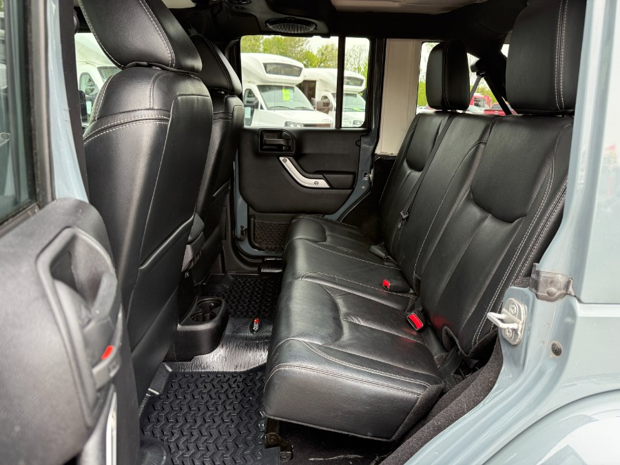 2014 Jeep Wrangler Unlimited 4WD 4dr Sahara, available for sale in Ortonville, Michigan | Marsh Auto Sales LLC. Ortonville, Michigan 2014 Jeep Wrangler Unlimited 4WD 4dr Sahara, available for sale in Ortonville, Michigan | Marsh Auto Sales LLC. Ortonville, Michigan