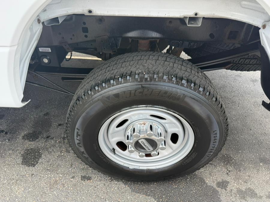 2017 Ford Super Duty F-250 SRW XL 4WD Reg Cab 8'' Box, available for sale in East Windsor, Connecticut | Century Auto And Truck. East Windsor, Connecticut 2017 Ford Super Duty F-250 SRW XL 4WD Reg Cab 8'' Box, available for sale in East Windsor, Connecticut | Century Auto And Truck. East Windsor, Connecticut