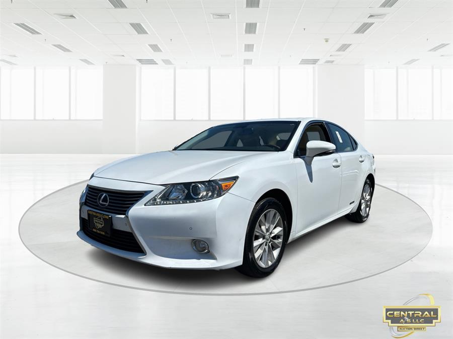 Used 2013 Lexus ES 300h in East Windsor, Connecticut | Central A/S LLC. East Windsor, Connecticut