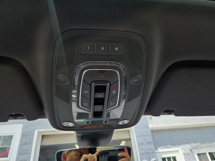 2018 Audi Q7 3.0 TFSI Prestige, available for sale in Springfield, Massachusetts | Absolute Motors Inc. Springfield, Massachusetts 2018 Audi Q7 3.0 TFSI Prestige, available for sale in Springfield, Massachusetts | Absolute Motors Inc. Springfield, Massachusetts