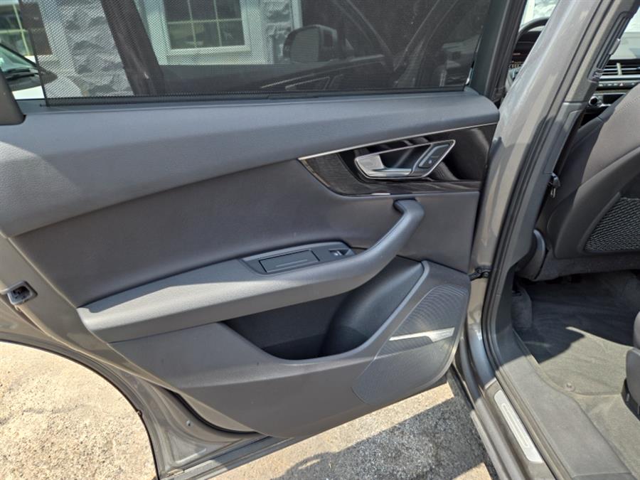 2018 Audi Q7 3.0 TFSI Prestige, available for sale in Springfield, Massachusetts | Absolute Motors Inc. Springfield, Massachusetts 2018 Audi Q7 3.0 TFSI Prestige, available for sale in Springfield, Massachusetts | Absolute Motors Inc. Springfield, Massachusetts