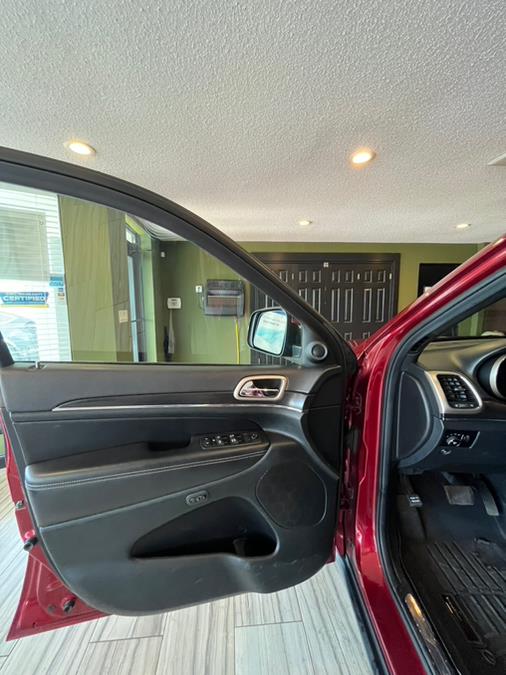 2014 Jeep Grand Cherokee 4WD 4dr Limited, available for sale in West Hartford, Connecticut | AutoMax. West Hartford, Connecticut 2014 Jeep Grand Cherokee 4WD 4dr Limited, available for sale in West Hartford, Connecticut | AutoMax. West Hartford, Connecticut