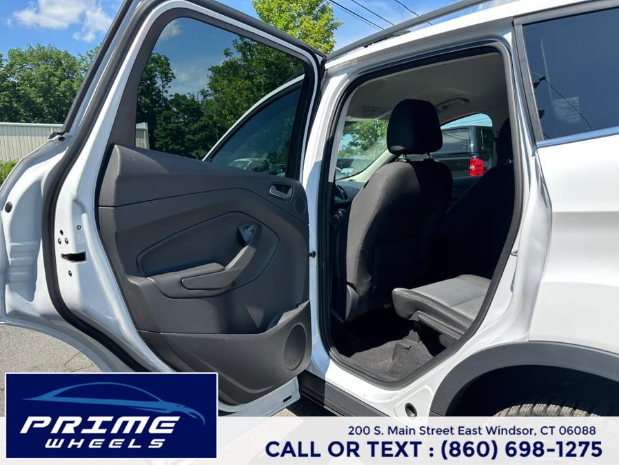 2016 Ford Escape 4WD 4dr SE, available for sale in East Windsor, Connecticut | Prime Wheels. East Windsor, Connecticut 2016 Ford Escape 4WD 4dr SE, available for sale in East Windsor, Connecticut | Prime Wheels. East Windsor, Connecticut