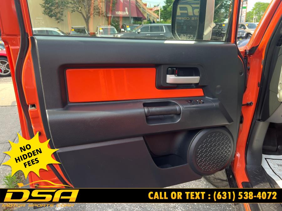 2013 Toyota FJ Cruiser 4WD 4dr Auto (Natl), available for sale in Commack, New York | DSA Motor Sports Corp. Commack, New York 2013 Toyota FJ Cruiser 4WD 4dr Auto (Natl), available for sale in Commack, New York | DSA Motor Sports Corp. Commack, New York