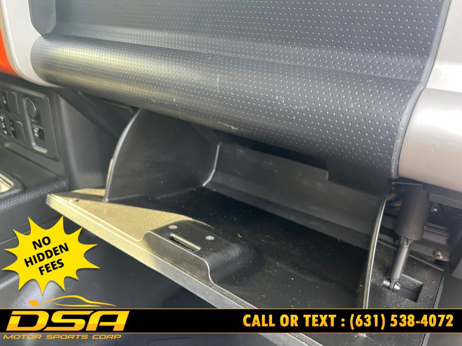2013 Toyota FJ Cruiser 4WD 4dr Auto (Natl), available for sale in Commack, New York | DSA Motor Sports Corp. Commack, New York 2013 Toyota FJ Cruiser 4WD 4dr Auto (Natl), available for sale in Commack, New York | DSA Motor Sports Corp. Commack, New York