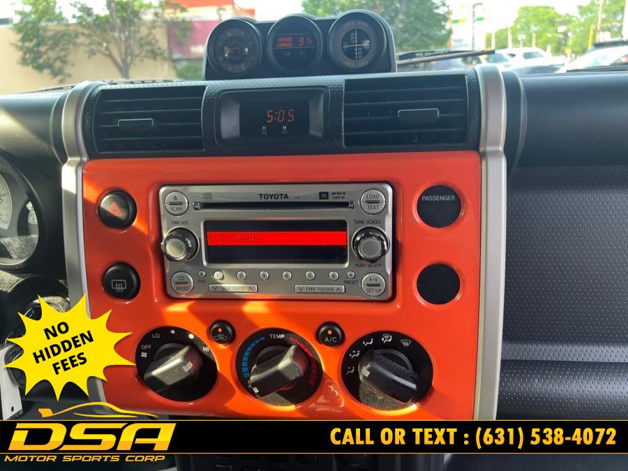 2013 Toyota FJ Cruiser 4WD 4dr Auto (Natl), available for sale in Commack, New York | DSA Motor Sports Corp. Commack, New York 2013 Toyota FJ Cruiser 4WD 4dr Auto (Natl), available for sale in Commack, New York | DSA Motor Sports Corp. Commack, New York