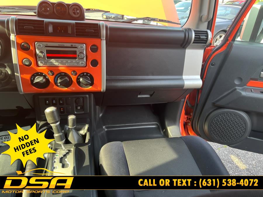 2013 Toyota FJ Cruiser 4WD 4dr Auto (Natl), available for sale in Commack, New York | DSA Motor Sports Corp. Commack, New York 2013 Toyota FJ Cruiser 4WD 4dr Auto (Natl), available for sale in Commack, New York | DSA Motor Sports Corp. Commack, New York