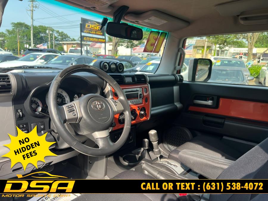 2013 Toyota FJ Cruiser 4WD 4dr Auto (Natl), available for sale in Commack, New York | DSA Motor Sports Corp. Commack, New York 2013 Toyota FJ Cruiser 4WD 4dr Auto (Natl), available for sale in Commack, New York | DSA Motor Sports Corp. Commack, New York
