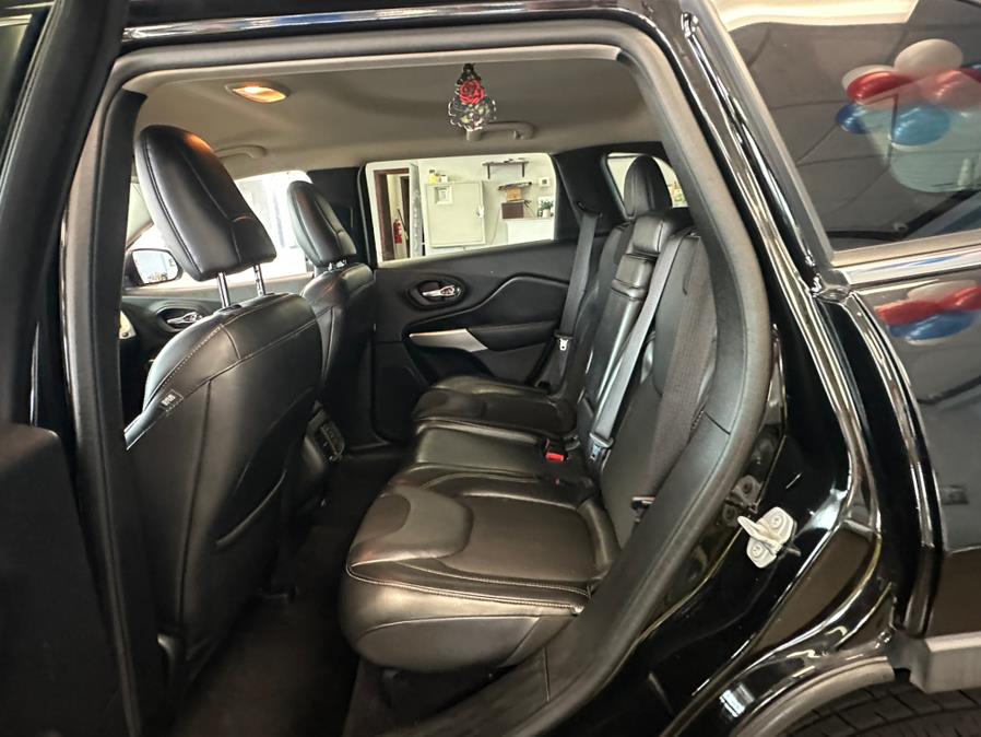 2018 Jeep Cherokee Latitude Plus FWD, available for sale in Inwood, New York | 5 Towns Drive. Inwood, New York 2018 Jeep Cherokee Latitude Plus FWD, available for sale in Inwood, New York | 5 Towns Drive. Inwood, New York