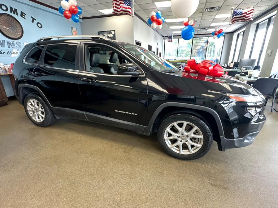 2018 Jeep Cherokee Latitude Plus FWD, available for sale in Inwood, New York | 5 Towns Drive. Inwood, New York 2018 Jeep Cherokee Latitude Plus FWD, available for sale in Inwood, New York | 5 Towns Drive. Inwood, New York