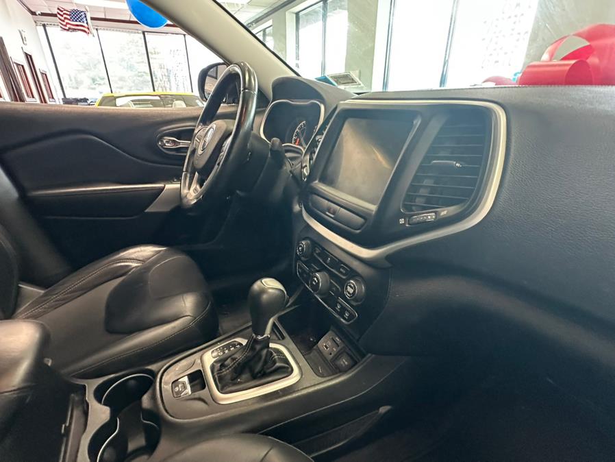 2018 Jeep Cherokee Latitude Plus FWD, available for sale in Inwood, New York | 5 Towns Drive. Inwood, New York 2018 Jeep Cherokee Latitude Plus FWD, available for sale in Inwood, New York | 5 Towns Drive. Inwood, New York