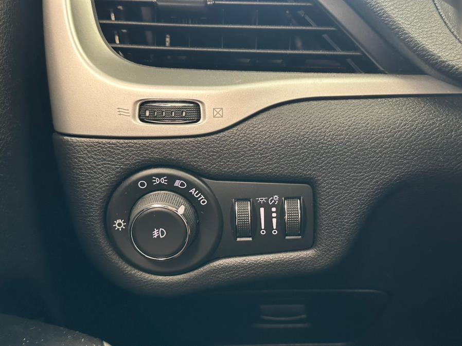 2018 Jeep Cherokee Latitude Plus FWD, available for sale in Inwood, New York | 5 Towns Drive. Inwood, New York 2018 Jeep Cherokee Latitude Plus FWD, available for sale in Inwood, New York | 5 Towns Drive. Inwood, New York