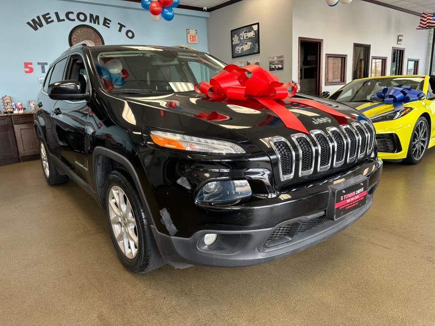 2018 Jeep Cherokee Latitude Plus FWD, available for sale in Inwood, New York | 5 Towns Drive. Inwood, New York 2018 Jeep Cherokee Latitude Plus FWD, available for sale in Inwood, New York | 5 Towns Drive. Inwood, New York