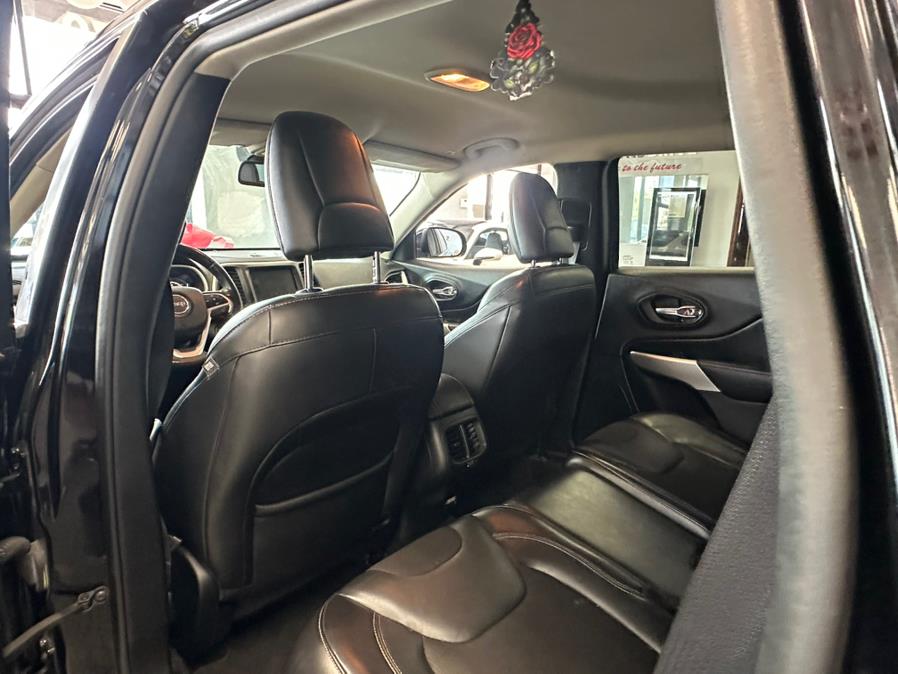 2018 Jeep Cherokee Latitude Plus FWD, available for sale in Inwood, New York | 5 Towns Drive. Inwood, New York 2018 Jeep Cherokee Latitude Plus FWD, available for sale in Inwood, New York | 5 Towns Drive. Inwood, New York
