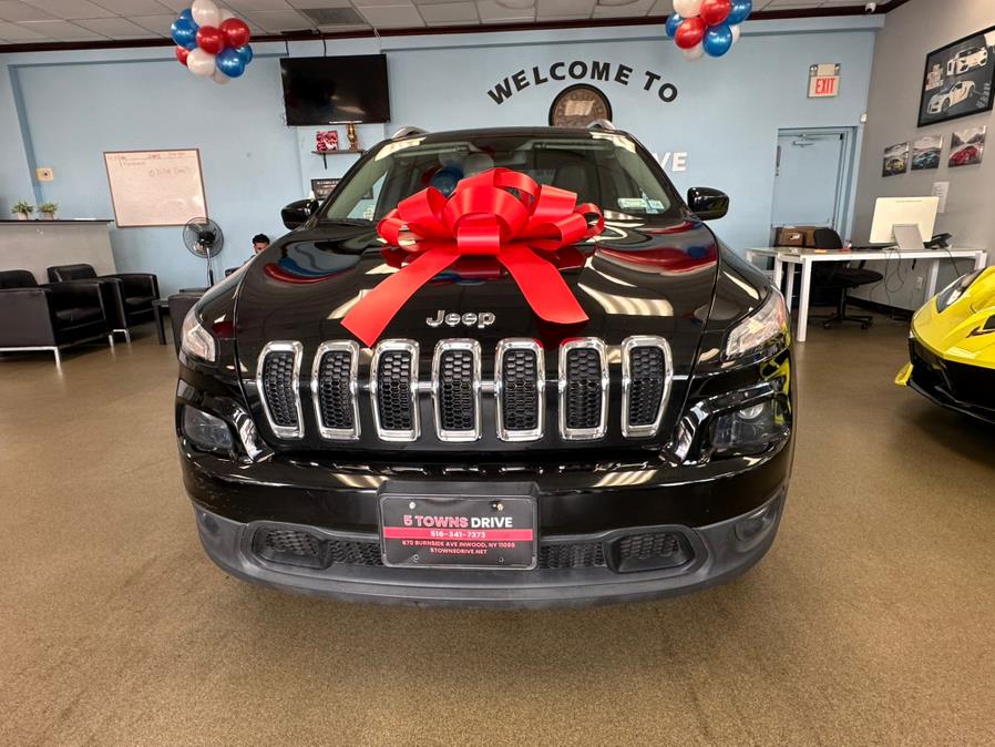 2018 Jeep Cherokee Latitude Plus FWD, available for sale in Inwood, New York | 5 Towns Drive. Inwood, New York 2018 Jeep Cherokee Latitude Plus FWD, available for sale in Inwood, New York | 5 Towns Drive. Inwood, New York