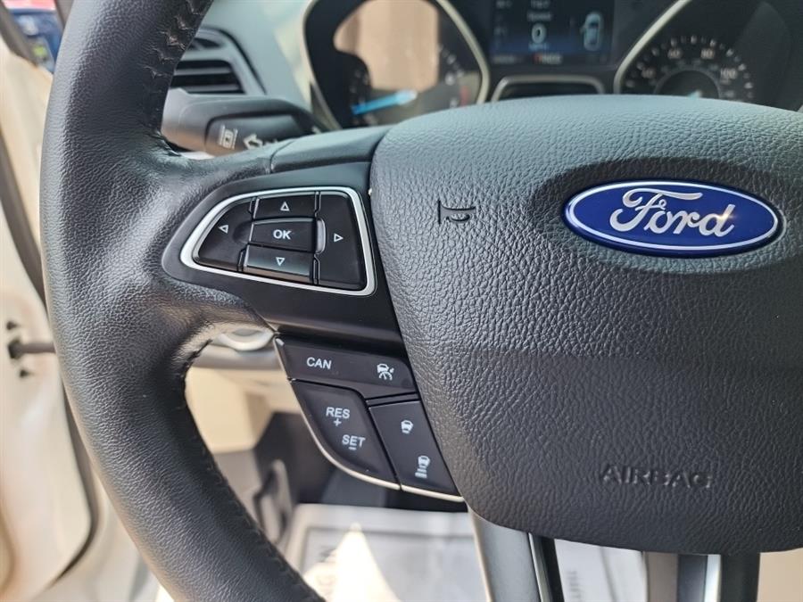 2018 Ford Escape Titanium 4WD, available for sale in Islip, New York | L.I. Auto Gallery. Islip, New York 2018 Ford Escape Titanium 4WD, available for sale in Islip, New York | L.I. Auto Gallery. Islip, New York