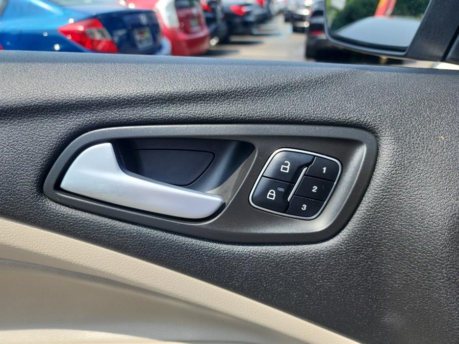 2018 Ford Escape Titanium 4WD, available for sale in Islip, New York | L.I. Auto Gallery. Islip, New York 2018 Ford Escape Titanium 4WD, available for sale in Islip, New York | L.I. Auto Gallery. Islip, New York