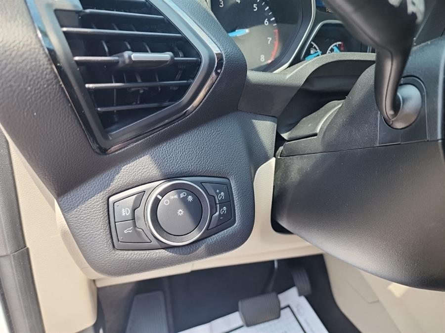 2018 Ford Escape Titanium 4WD, available for sale in Islip, New York | L.I. Auto Gallery. Islip, New York 2018 Ford Escape Titanium 4WD, available for sale in Islip, New York | L.I. Auto Gallery. Islip, New York