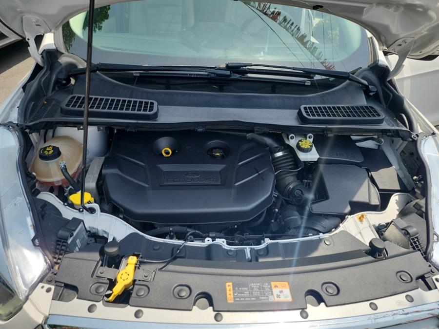 2018 Ford Escape Titanium 4WD, available for sale in Islip, New York | L.I. Auto Gallery. Islip, New York 2018 Ford Escape Titanium 4WD, available for sale in Islip, New York | L.I. Auto Gallery. Islip, New York