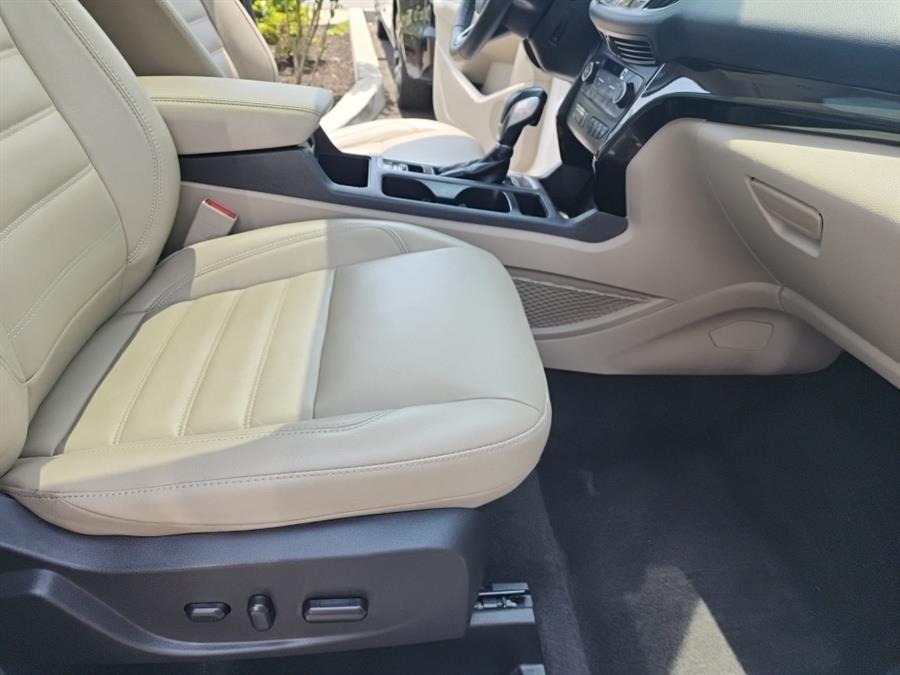 2018 Ford Escape Titanium 4WD, available for sale in Islip, New York | L.I. Auto Gallery. Islip, New York 2018 Ford Escape Titanium 4WD, available for sale in Islip, New York | L.I. Auto Gallery. Islip, New York