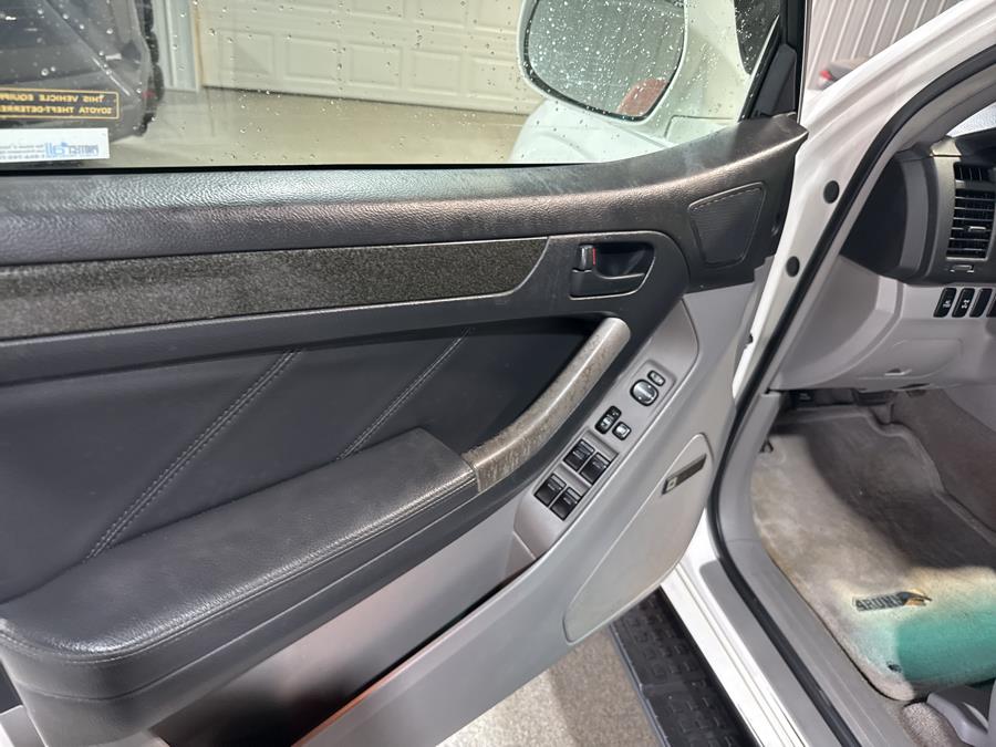 2005 Toyota 4Runner 4dr Limited V6 Auto 4WD (Natl), available for sale in Pittsfield, Maine | Maine Central Motors. Pittsfield, Maine 2005 Toyota 4Runner 4dr Limited V6 Auto 4WD (Natl), available for sale in Pittsfield, Maine | Maine Central Motors. Pittsfield, Maine