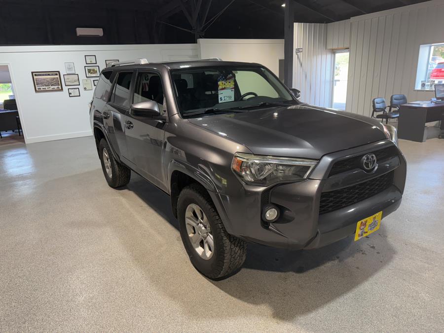 2014 Toyota 4Runner 4WD 4dr V6 SR5 (Natl), available for sale in Pittsfield, Maine | Maine Central Motors. Pittsfield, Maine 2014 Toyota 4Runner 4WD 4dr V6 SR5 (Natl), available for sale in Pittsfield, Maine | Maine Central Motors. Pittsfield, Maine