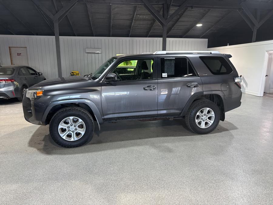 2014 Toyota 4Runner 4WD 4dr V6 SR5 (Natl), available for sale in Pittsfield, Maine | Maine Central Motors. Pittsfield, Maine 2014 Toyota 4Runner 4WD 4dr V6 SR5 (Natl), available for sale in Pittsfield, Maine | Maine Central Motors. Pittsfield, Maine