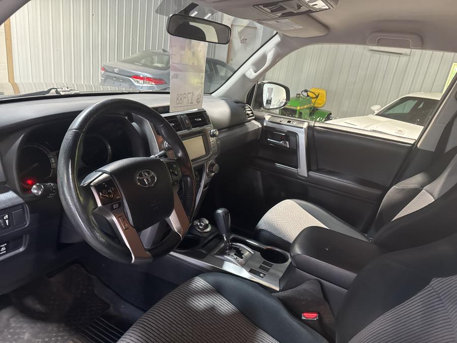 2014 Toyota 4Runner 4WD 4dr V6 SR5 (Natl), available for sale in Pittsfield, Maine | Maine Central Motors. Pittsfield, Maine 2014 Toyota 4Runner 4WD 4dr V6 SR5 (Natl), available for sale in Pittsfield, Maine | Maine Central Motors. Pittsfield, Maine
