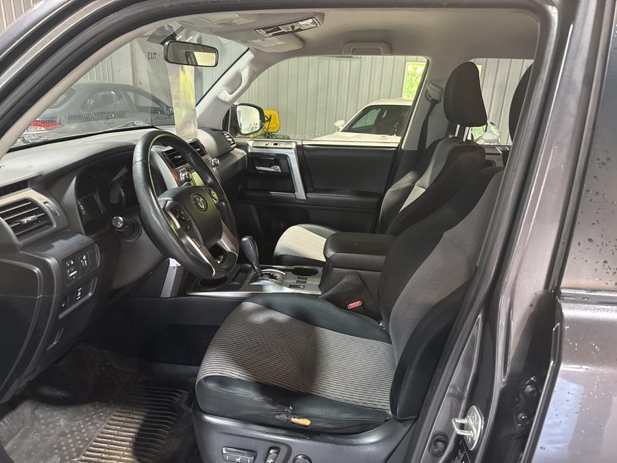2014 Toyota 4Runner 4WD 4dr V6 SR5 (Natl), available for sale in Pittsfield, Maine | Maine Central Motors. Pittsfield, Maine 2014 Toyota 4Runner 4WD 4dr V6 SR5 (Natl), available for sale in Pittsfield, Maine | Maine Central Motors. Pittsfield, Maine