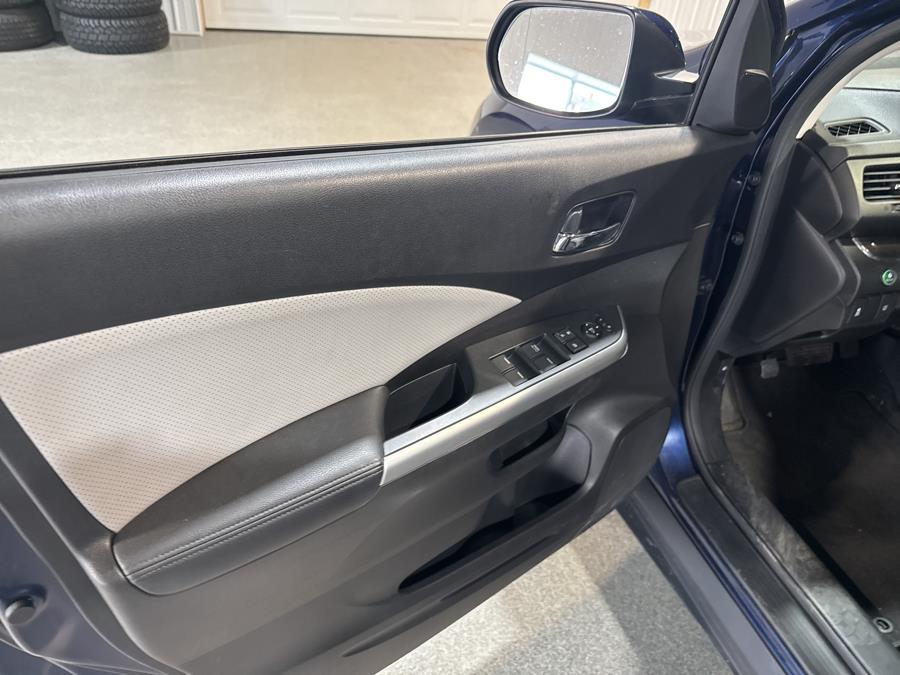 2016 Honda CR-V AWD 5dr EX-L w/Navi, available for sale in Pittsfield, Maine | Maine Central Motors. Pittsfield, Maine 2016 Honda CR-V AWD 5dr EX-L w/Navi, available for sale in Pittsfield, Maine | Maine Central Motors. Pittsfield, Maine