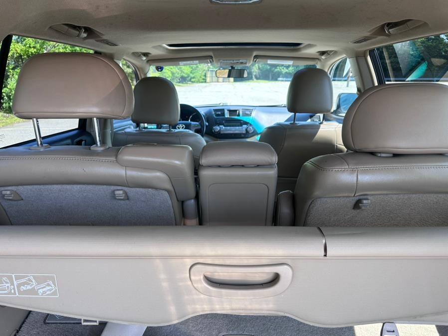 2010 Toyota Highlander 4WD 4dr V6 SE, available for sale in Garfield, New Jersey | Mikes Auto Sales LLC. Garfield, New Jersey 2010 Toyota Highlander 4WD 4dr V6 SE, available for sale in Garfield, New Jersey | Mikes Auto Sales LLC. Garfield, New Jersey