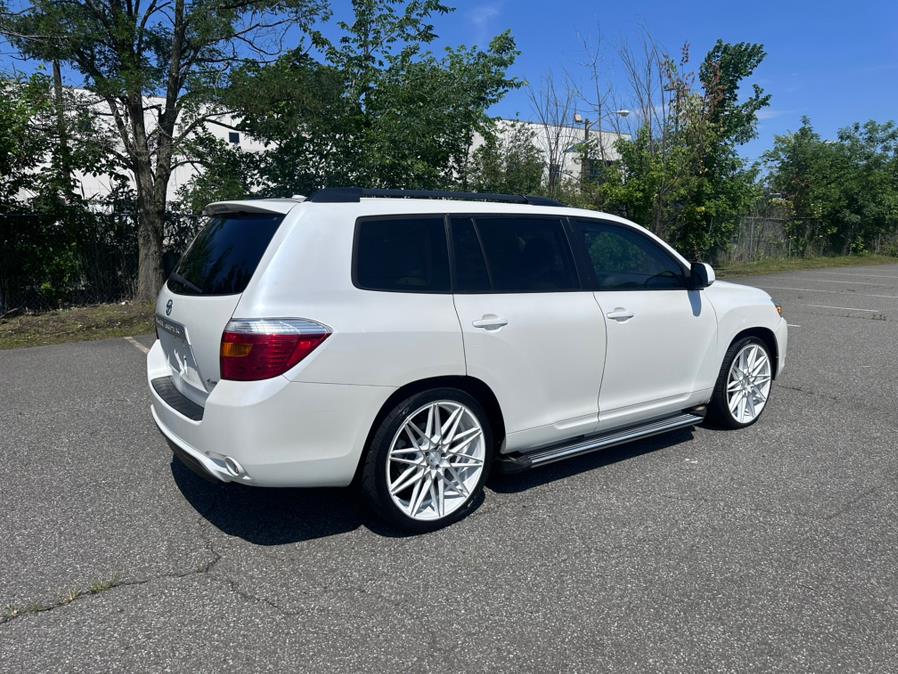 2010 Toyota Highlander 4WD 4dr V6 SE, available for sale in Garfield, New Jersey | Mikes Auto Sales LLC. Garfield, New Jersey 2010 Toyota Highlander 4WD 4dr V6 SE, available for sale in Garfield, New Jersey | Mikes Auto Sales LLC. Garfield, New Jersey
