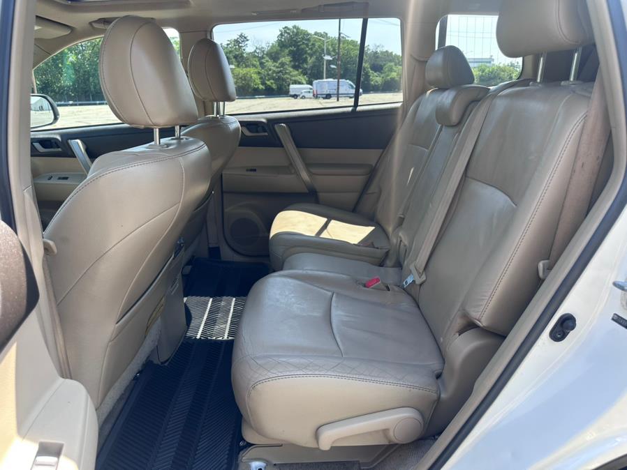 2010 Toyota Highlander 4WD 4dr V6 SE, available for sale in Garfield, New Jersey | Mikes Auto Sales LLC. Garfield, New Jersey 2010 Toyota Highlander 4WD 4dr V6 SE, available for sale in Garfield, New Jersey | Mikes Auto Sales LLC. Garfield, New Jersey