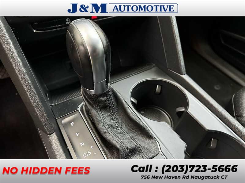 2019 Volkswagen Atlas 3.6L V6 SE, available for sale in Naugatuck, Connecticut | J&M Automotive Sls&Svc LLC. Naugatuck, Connecticut 2019 Volkswagen Atlas 3.6L V6 SE, available for sale in Naugatuck, Connecticut | J&M Automotive Sls&Svc LLC. Naugatuck, Connecticut