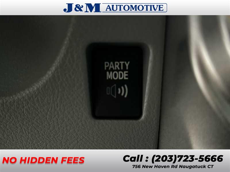 2013 Toyota 4runner SR5, available for sale in Naugatuck, Connecticut | J&M Automotive Sls&Svc LLC. Naugatuck, Connecticut 2013 Toyota 4runner SR5, available for sale in Naugatuck, Connecticut | J&M Automotive Sls&Svc LLC. Naugatuck, Connecticut