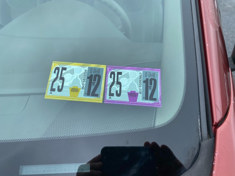 2009 Toyota Sienna 5dr 7-Pass Van CE FWD, available for sale in Bethlehem, Pennsylvania | Best Auto Deals LLC. Bethlehem, Pennsylvania 2009 Toyota Sienna 5dr 7-Pass Van CE FWD, available for sale in Bethlehem, Pennsylvania | Best Auto Deals LLC. Bethlehem, Pennsylvania