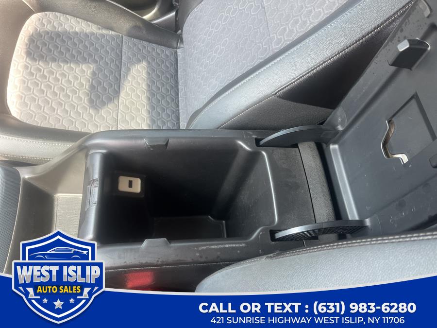 2017 Chevrolet Colorado 2WD Crew Cab 128.3" Z71, available for sale in West Islip, New York | West Islip Auto Sales. West Islip, New York 2017 Chevrolet Colorado 2WD Crew Cab 128.3" Z71, available for sale in West Islip, New York | West Islip Auto Sales. West Islip, New York