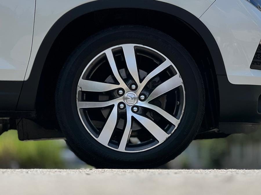 2017 Honda Pilot Elite AWD, available for sale in Paterson, New Jersey | Speedway Motors LLC. Paterson, New Jersey 2017 Honda Pilot Elite AWD, available for sale in Paterson, New Jersey | Speedway Motors LLC. Paterson, New Jersey